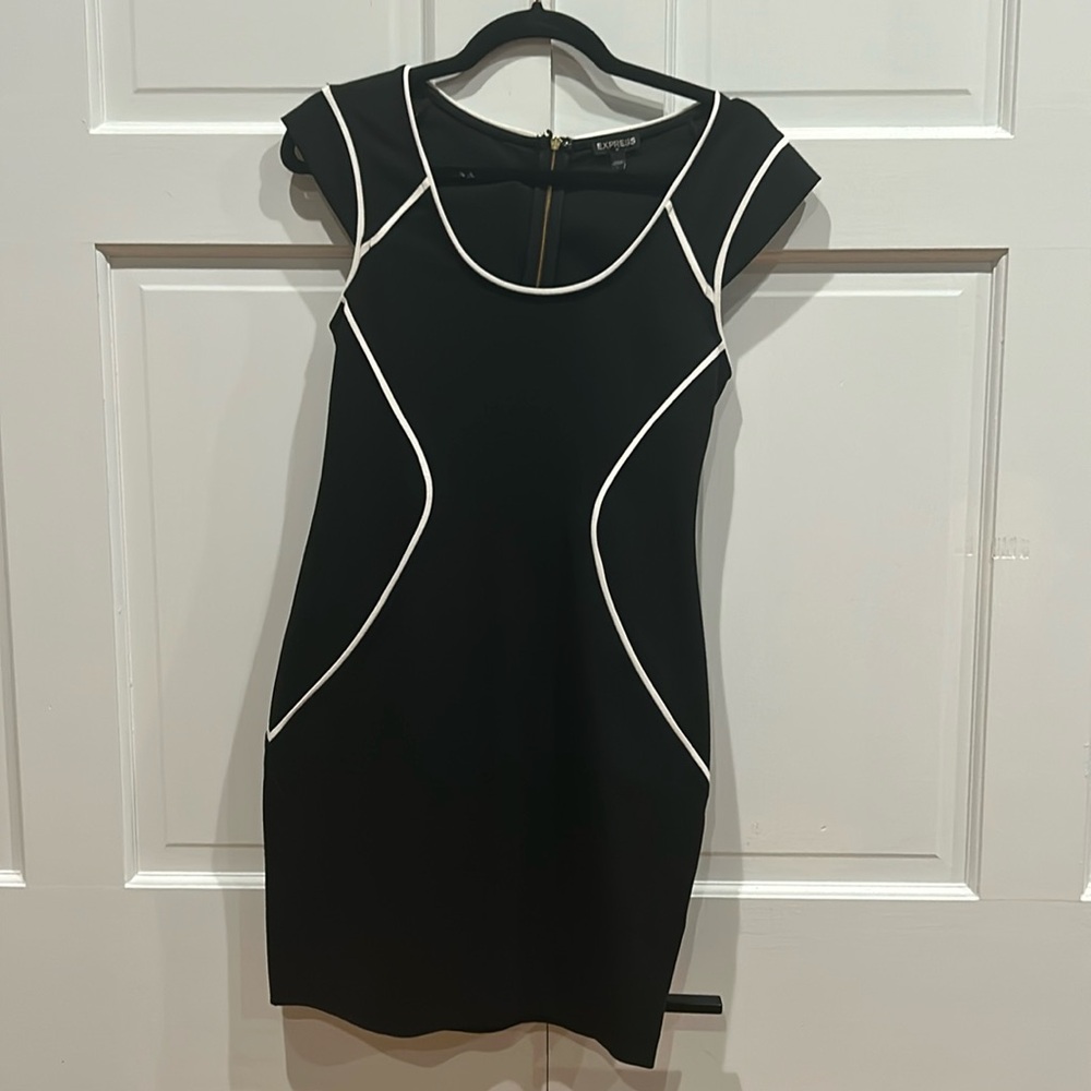 Express Black and white mini dress - Picture 2 of 3